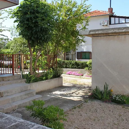 Apartment With Parking Space - 7604