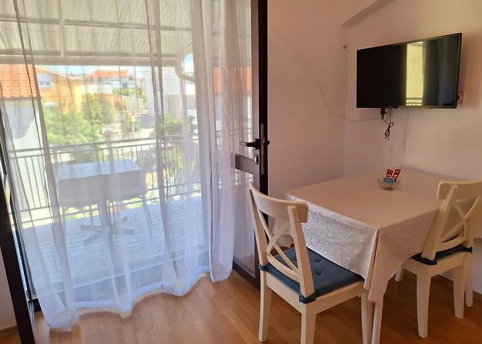 With Parking Space - 7604 Apartman