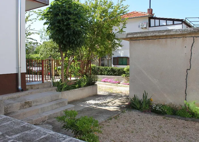 Apartman With Parking Space - 7604